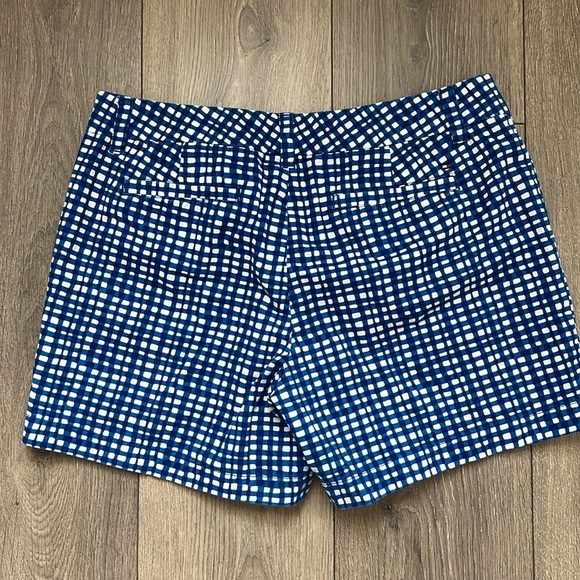 Tommy Hilfiger size 8 blue and white Check shorts - Picture 3 of 5